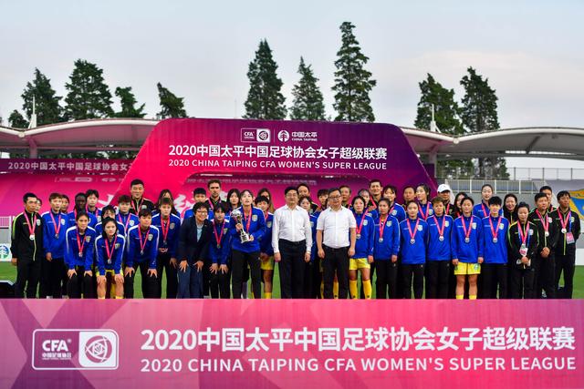 王楚钦的坚持与逆袭：刘国正为何说他“太幸运”？
